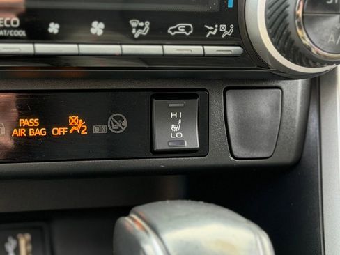 Used 2023 Toyota RAV4 SE w/ Weather & Moonroof Package image 19