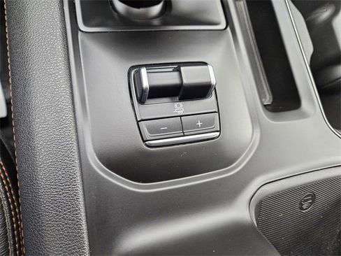 Used 2022 GMC Sierra 1500 AT4 w/ AT4 Preferred Package image 26