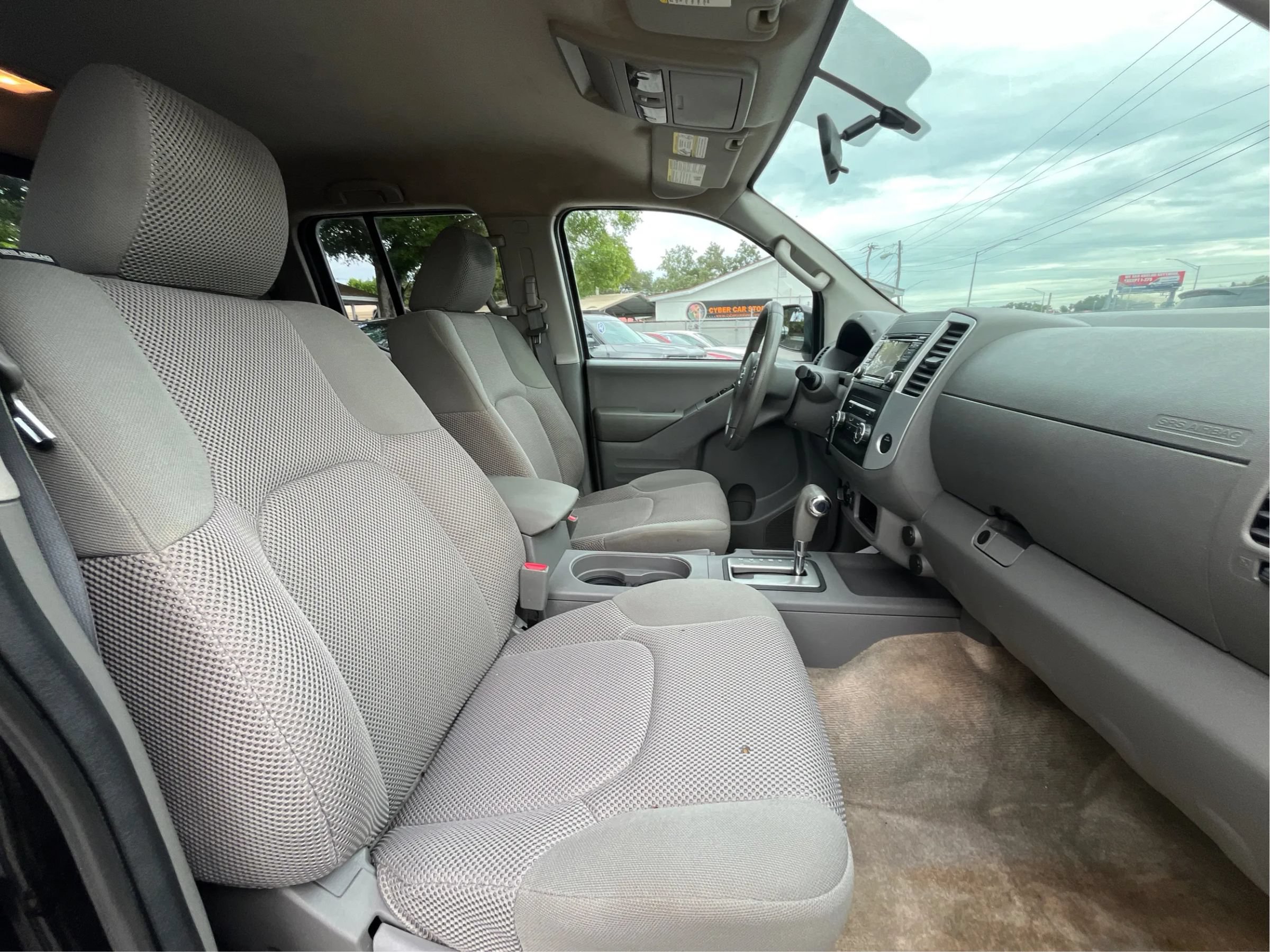 Used 2016 Nissan Frontier SV AWD/4WD image 23