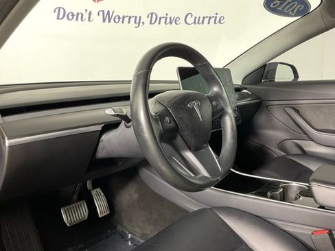 Used 2018 Tesla Model 3 Long Range image 13