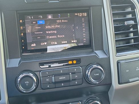 Used 2019 Ford F250 Lariat w/ Chrome Package AWD/4WD image 25