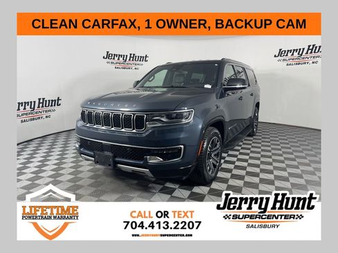 Used 2024 Jeep Wagoneer L Series II w/ Flexible Seating Group image 1