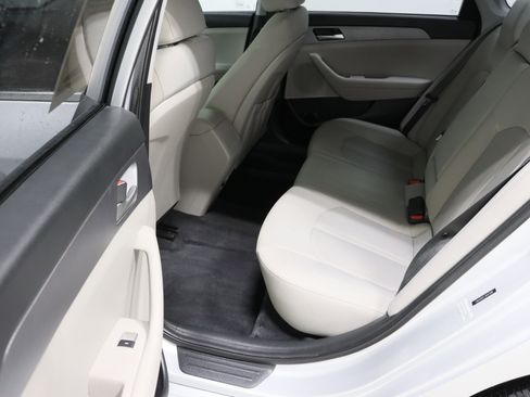 Used 2018 Hyundai Sonata SE image 26