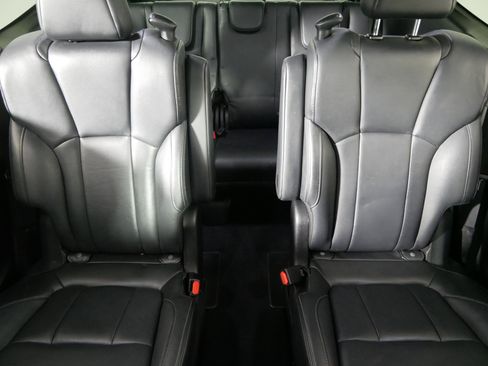 Used 2020 Subaru Ascent Limited w/ Technology Package image 13