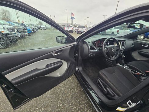 Used 2015 Dodge Dart SXT image 23