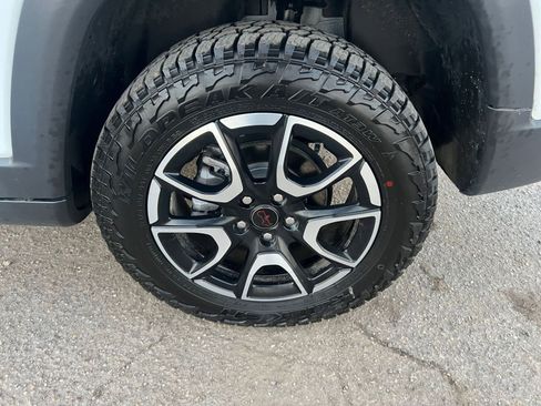 Used 2025 Jeep Compass Trailhawk image 29