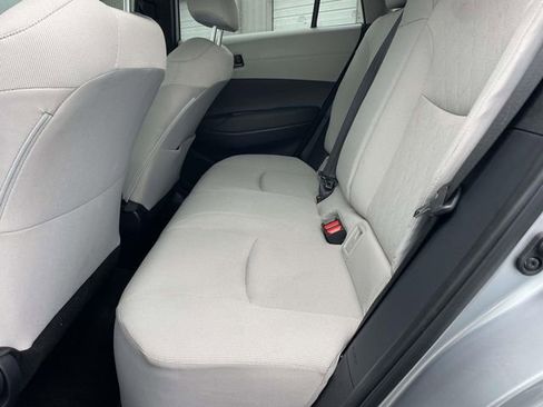 Used 2024 Toyota Corolla Cross L FWD image 19