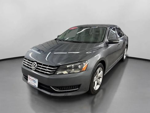 Used 2013 Volkswagen Passat TDI SE FWD image 4