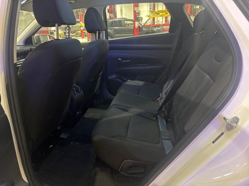 Used 2025 Hyundai Tucson SEL FWD image 11