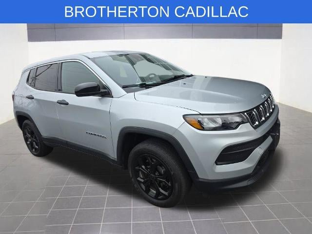 Used 2025 Jeep Compass Sport AWD/4WD image 3
