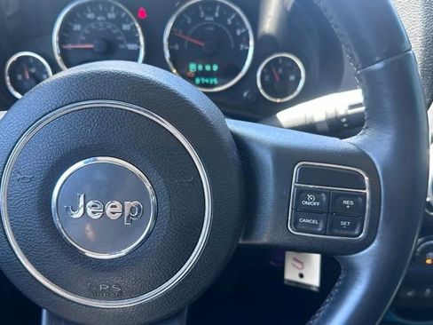 Used 2013 Jeep Wrangler Sahara w/ Connectivity Group AWD/4WD image 19
