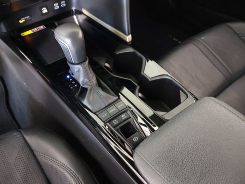 Used 2025 Toyota Camry XSE w/ Premium Plus Package FWD image 8