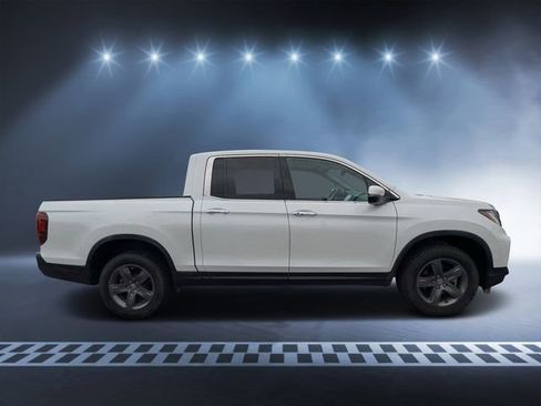Used 2022 Honda Ridgeline RTL-E image 2