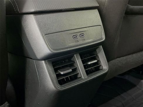 Used 2026 Chevrolet Equinox LT FWD image 28
