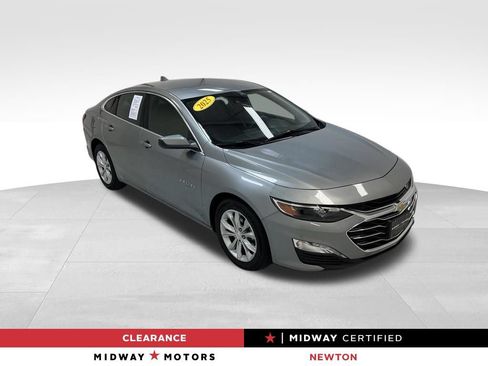Used 2025 Chevrolet Malibu LT FWD image 1