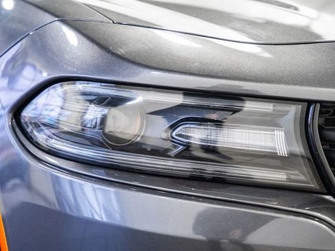 Used 2019 Dodge Charger SXT w/ Leather Interior Group image 10