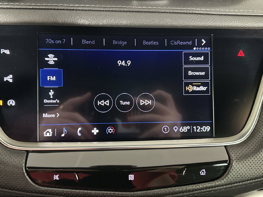 Used 2020 Cadillac XT5 Premium Luxury FWD image 16