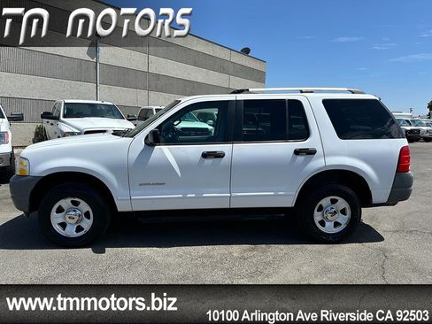 Used 2002 Ford Explorer XLS RWD image 3