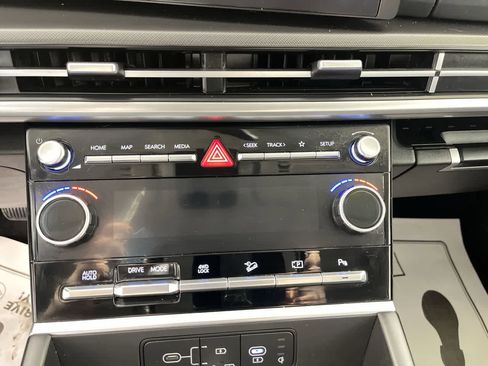 Used 2025 Hyundai Santa Fe SEL image 20