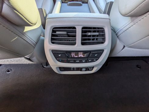 Certified 2021 Honda Pilot Touring image 19