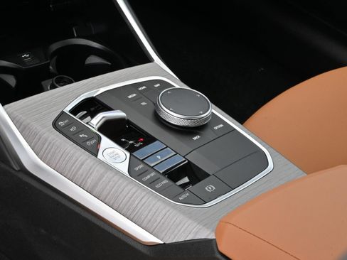 New 2026 BMW 330i Sedan w/ M Sport Package image 21