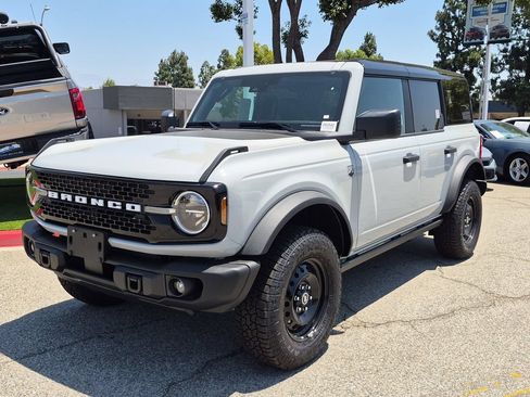 New 2026 Ford Bronco Big Bend w/ Black Diamond Package AWD/4WD image 3