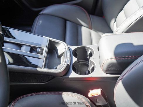 Used 2025 Porsche Macan GTS image 31