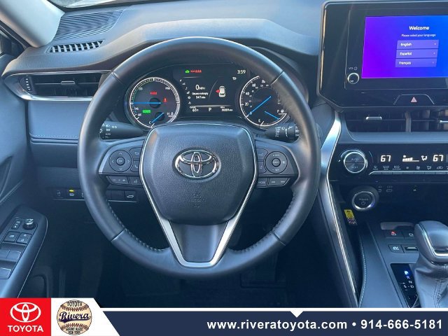Used 2024 Toyota Venza LE AWD/4WD image 15