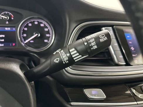 Used 2020 Buick Enclave Premium w/ Surround and Sites Package image 39