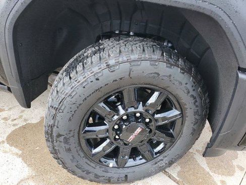New 2026 GMC Sierra 2500 AT4 image 8