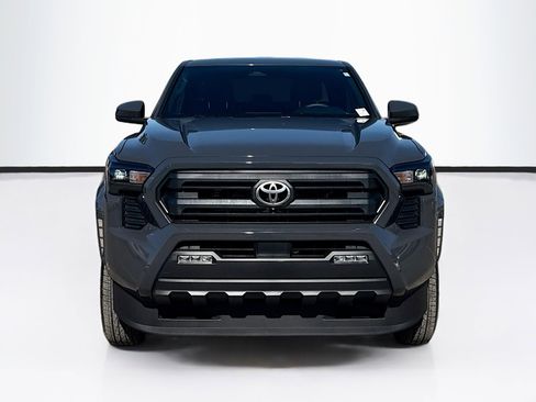 Used 2025 Toyota Tacoma SR5 image 8