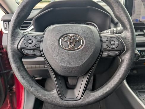 Used 2023 Toyota RAV4 XLE w/ Convenience Package FWD image 12