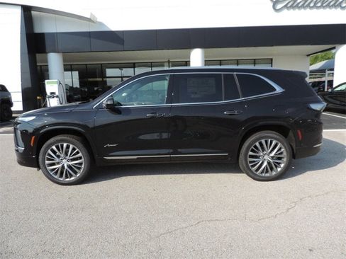 New 2025 Buick Enclave Avenir w/ Super Cruise Package image 8