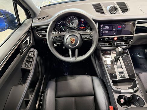 Certified 2026 Porsche Macan S AWD/4WD image 17