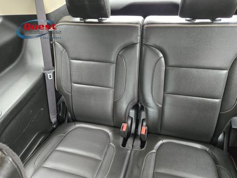 Used 2018 GMC Acadia Denali AWD/4WD image 46