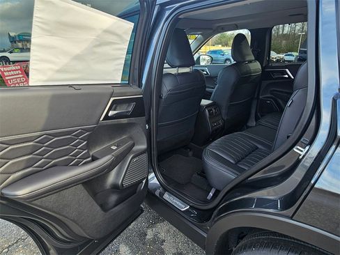 New 2026 Mitsubishi Outlander SEL image 10