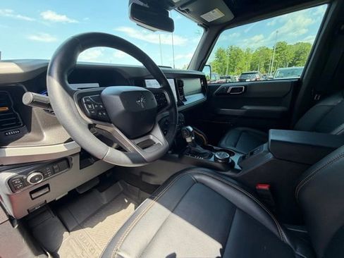 Used 2023 Ford Bronco Badlands w/ Sasquatch Package AWD/4WD image 30