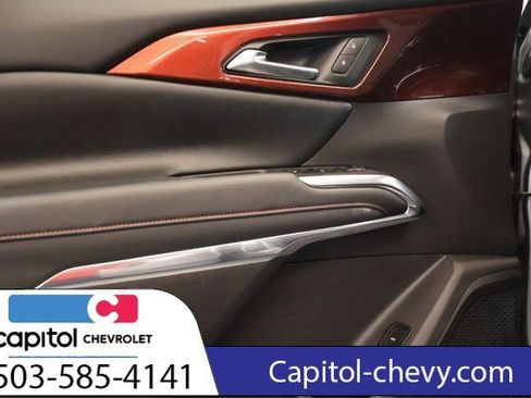 Used 2025 Chevrolet Traverse Z71 AWD/4WD image 10