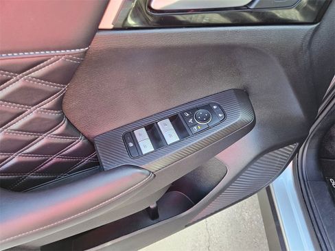 Used 2024 Mitsubishi Outlander SEL image 15