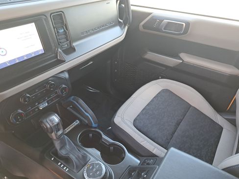 Used 2022 Ford Bronco Wildtrak AWD/4WD image 23