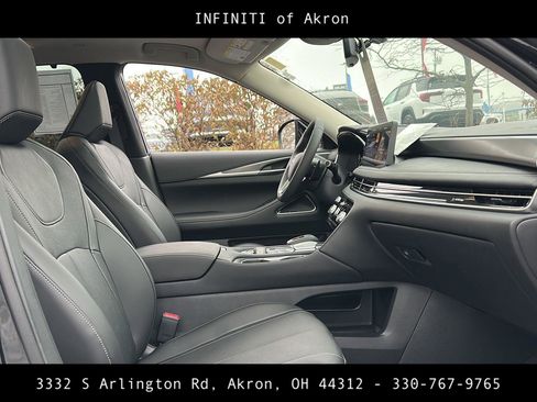Used 2025 INFINITI QX60 Luxe image 27