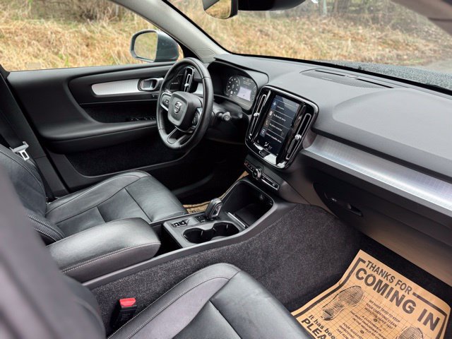 Used 2019 Volvo XC40 T5 Momentum AWD/4WD image 18