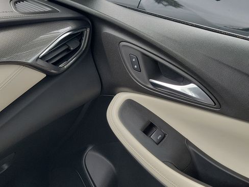 Used 2023 Buick Encore GX Select FWD image 29
