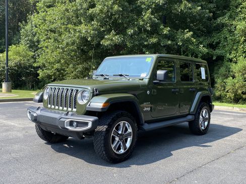 Used 2021 Jeep Wrangler Unlimited Sahara AWD/4WD image 5