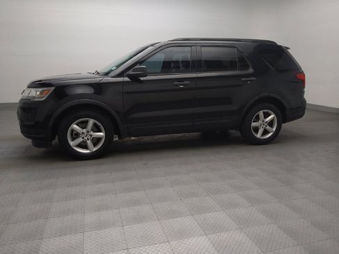 Used 2019 Ford Explorer FWD image 2