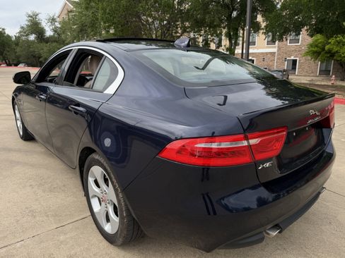 Used 2018 Jaguar XE RWD image 5
