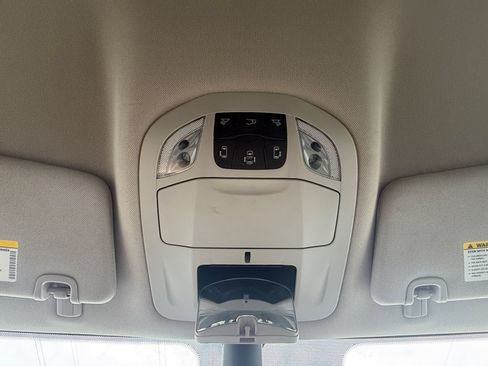 Used 2024 Chrysler Pacifica Touring-L FWD image 29