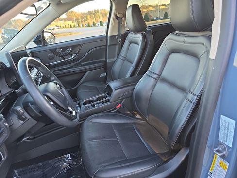 Used 2023 Lincoln Corsair Reserve w/ Jet Appearance Package image 17