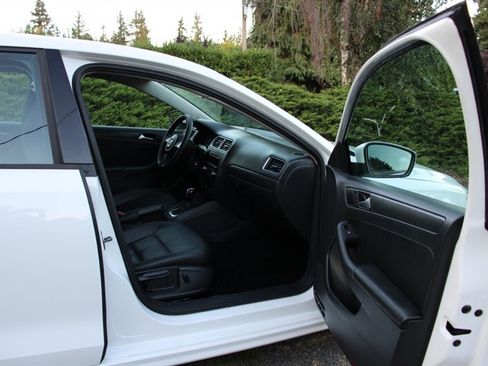 Used 2014 Volkswagen Jetta SE image 13