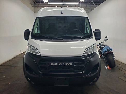 Used 2023 RAM ProMaster 2500 w/ Convenience Group FWD image 2